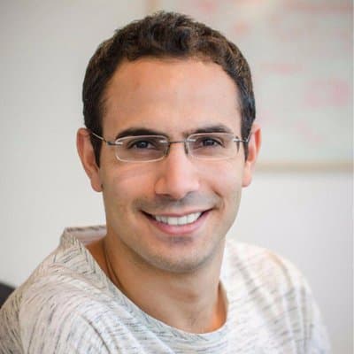 Amiram Shachar headshot